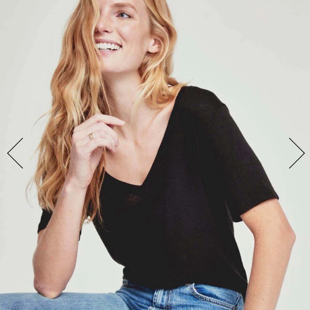 Splendid Black Everly Slub V-Neck Tee Medium – New with Tags